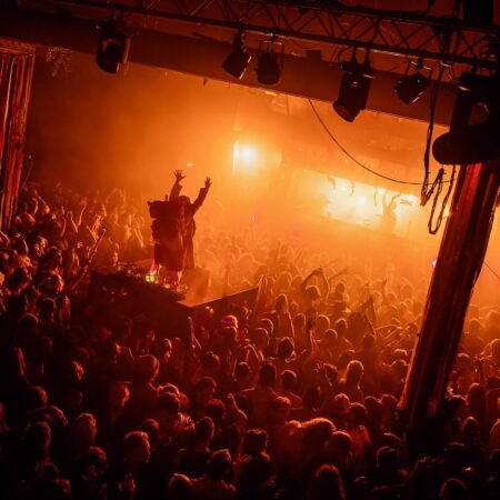 7 VIBES JOURNEY ::: Amsterdam [Sold Out]